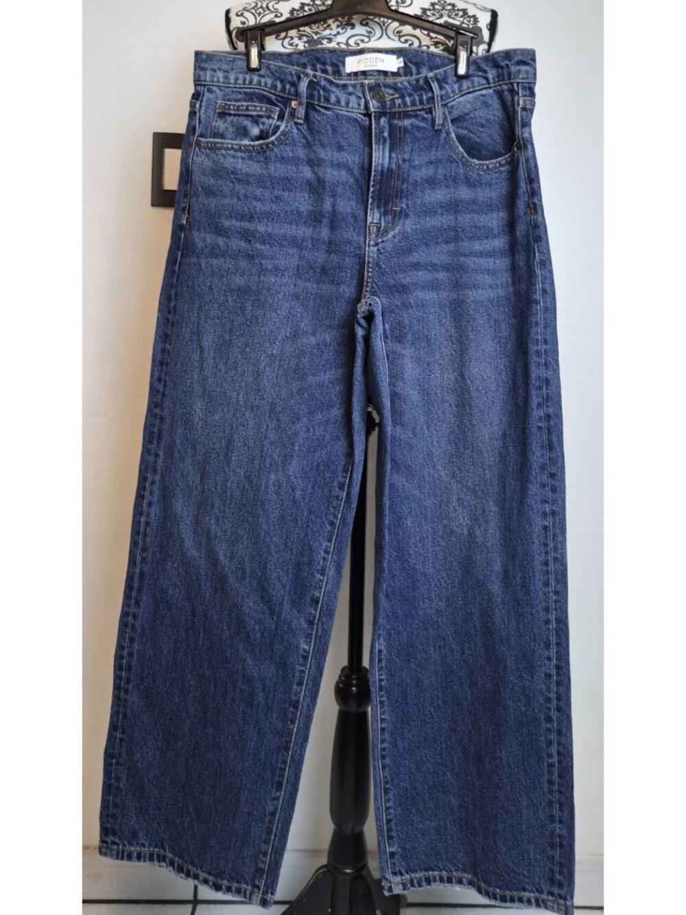 Modern Wide Leg Jeans in Dark Blue - Women